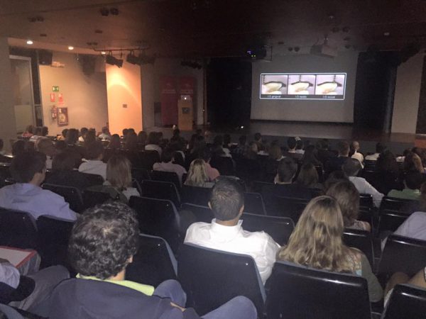 Asistimos al curso: Inmersión total en Estética sobre dientes e implantes Dientes e Implantes: desde la A la Z